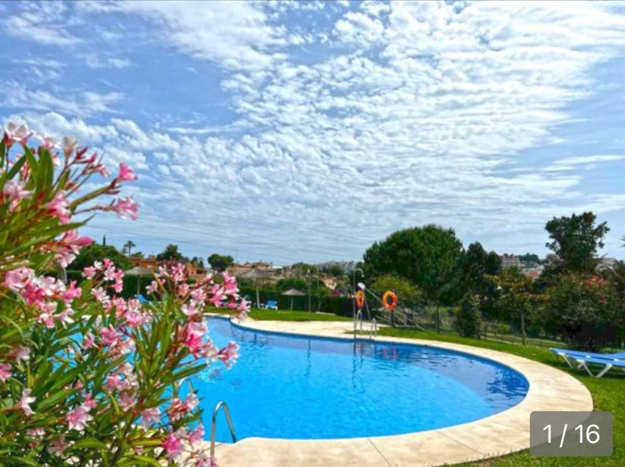 Apartament Luxury Golden Sunset Aloha Puerto Banus Marbella